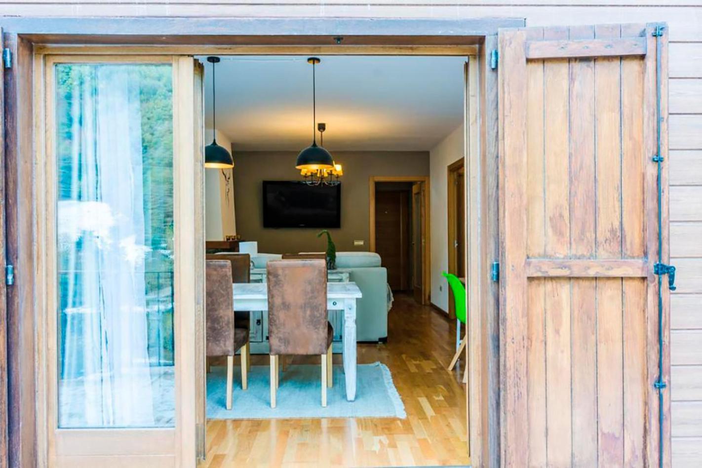 Apartamento A 15 Minutos De Baqueira Les Bordes Esterno foto