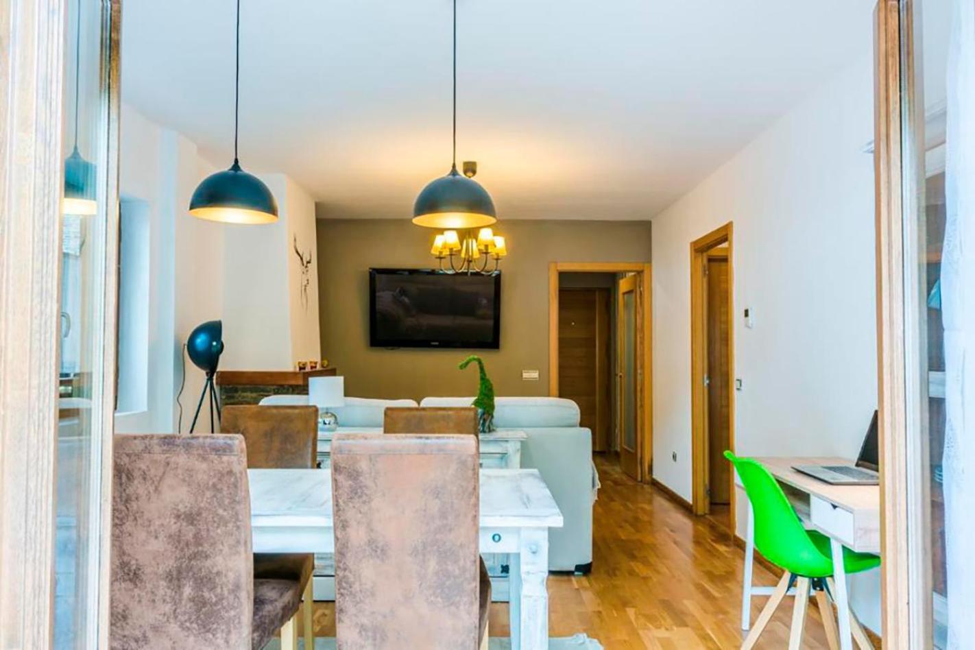 Apartamento A 15 Minutos De Baqueira Les Bordes Esterno foto