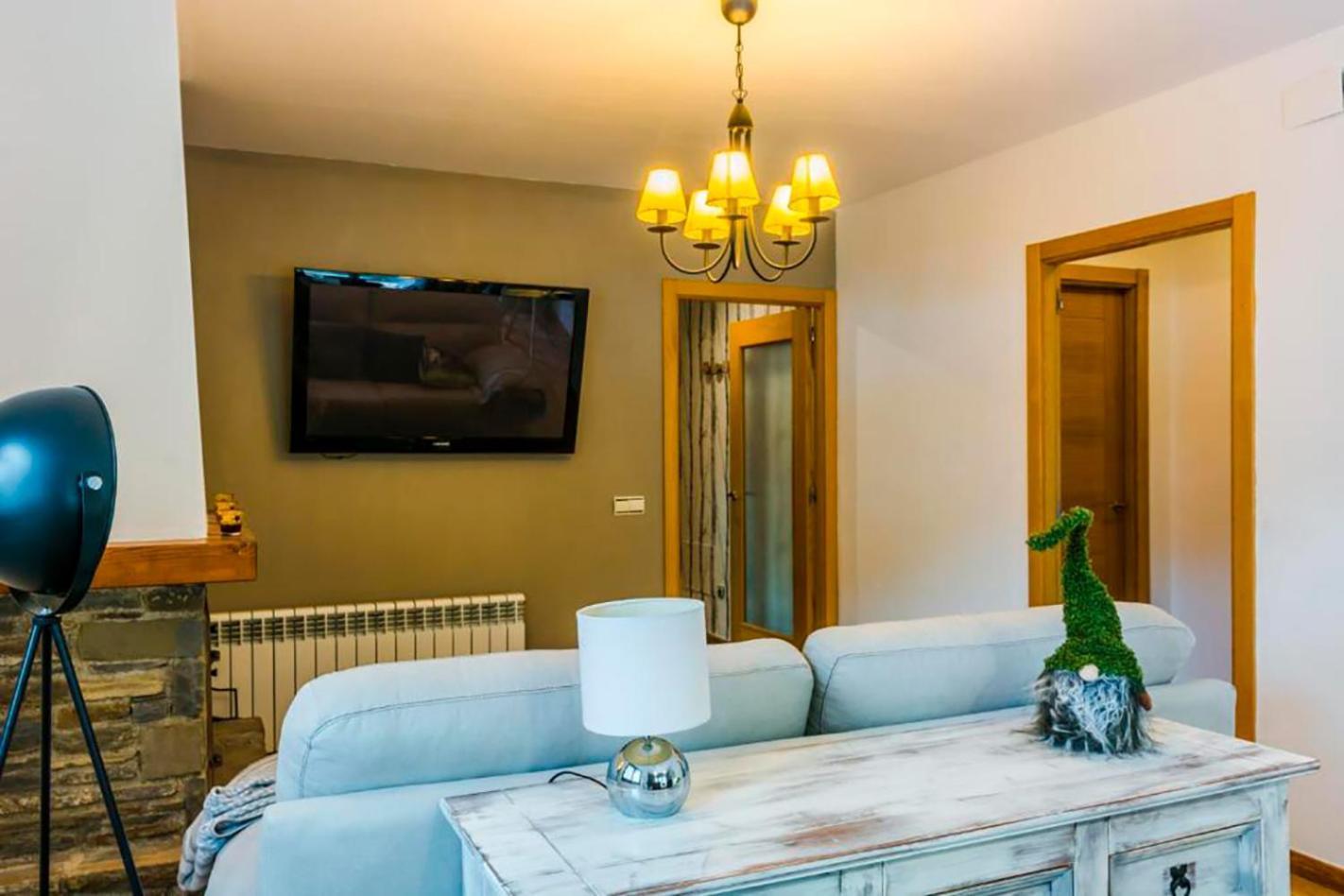 Apartamento A 15 Minutos De Baqueira Les Bordes Esterno foto